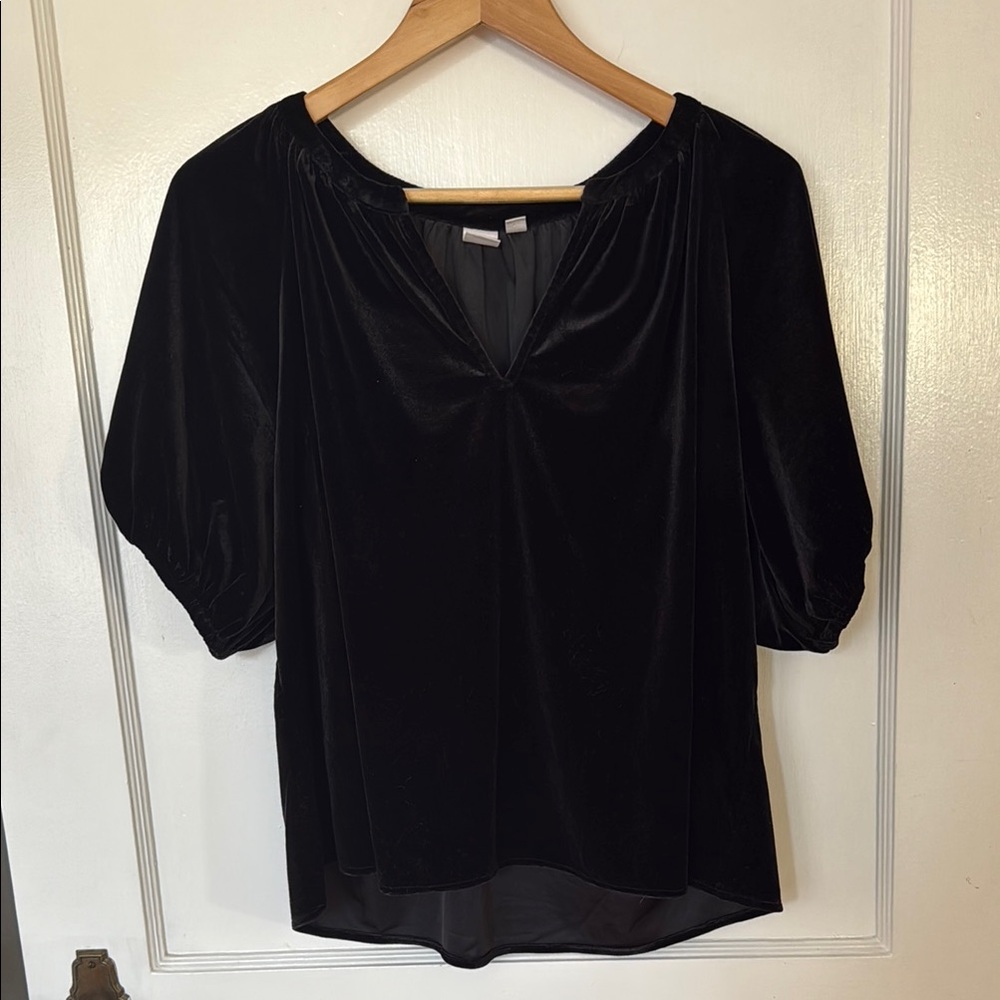 Gap Black Velvet Women's Top